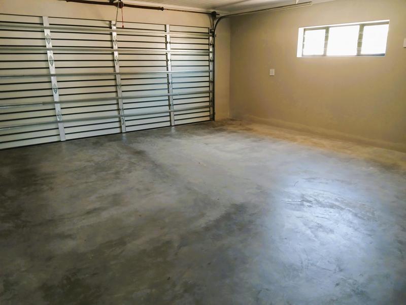 3 Bedroom Property for Sale in Stilbaai Wes Western Cape